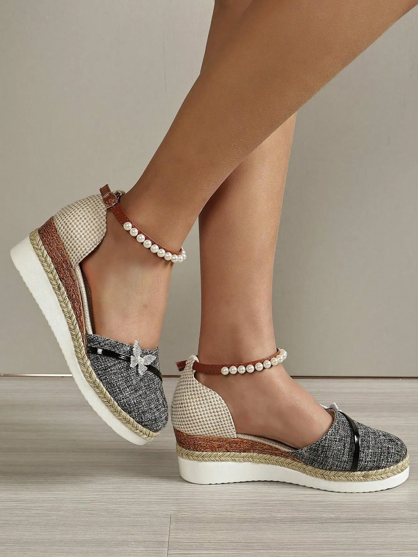 2024 Summer Chic: Multicolor Wedge Sandals with Pearl Buckle