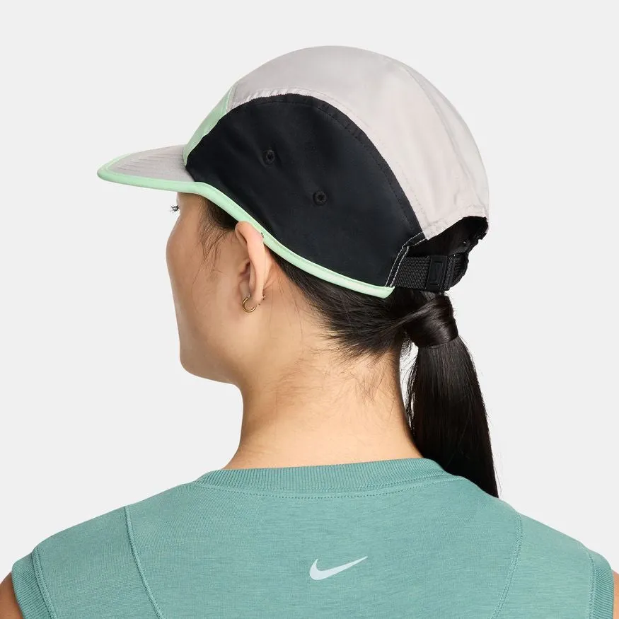 Nike Dri-FIT Fly FB5624-012