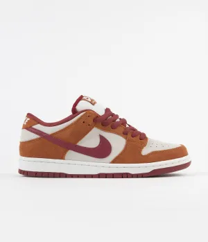 Nike SB Dunk Low Pro Shoes - Dark Russet / Cedar - Summit White