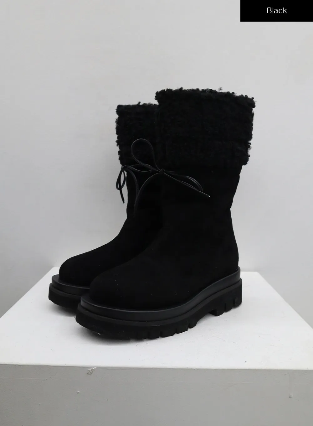 Ribbon Detail Suede Shearling Boots BD19