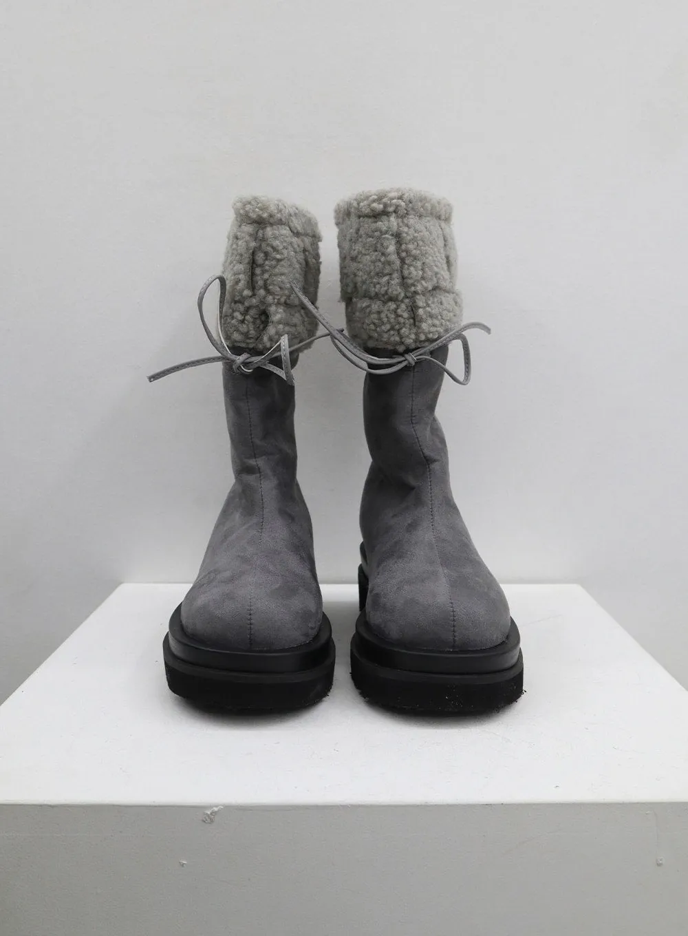 Ribbon Detail Suede Shearling Boots BD19