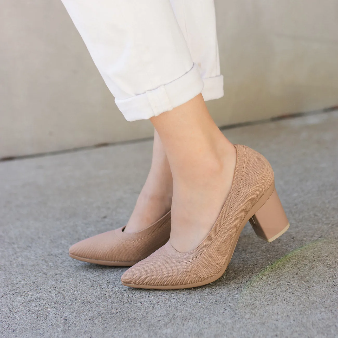 The Pump - Latte Knit   Block Heel Kit 3 Latte